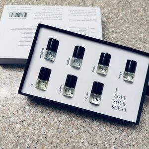 Riddle Roll on fragrance oil gift set. “The Sample Kit
PLAY, MIX, DISCOVER.”